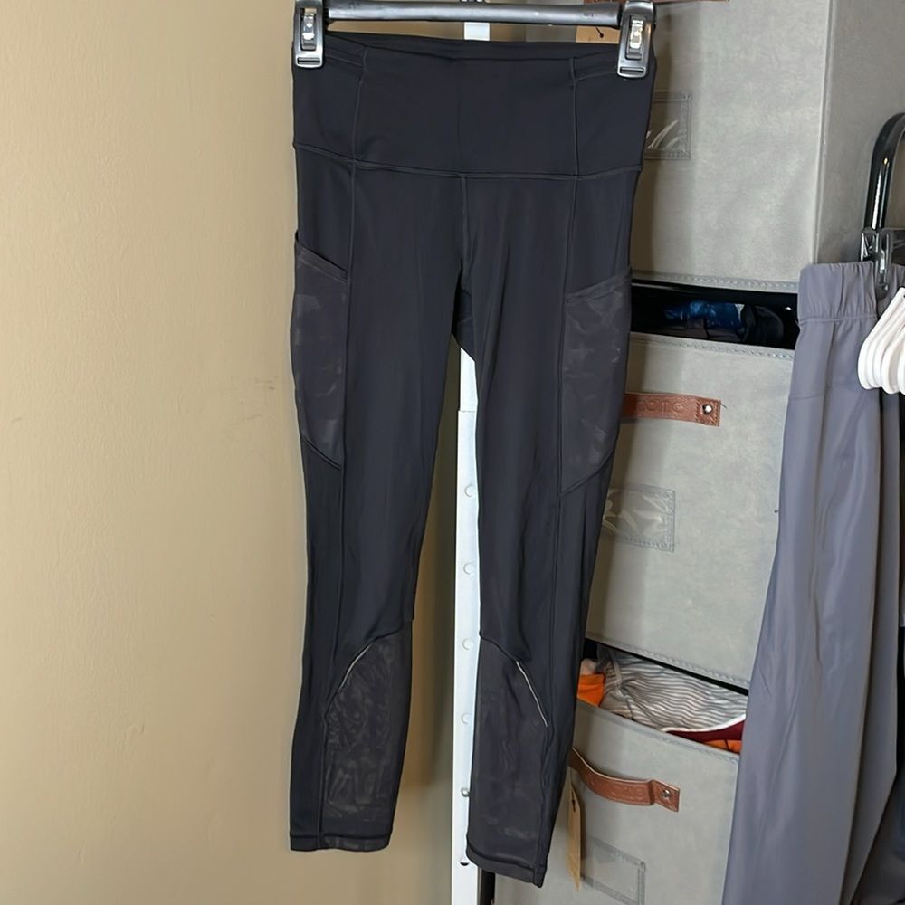 Lululemon Fast and Free Crop 23" Mesh Incognito Camo Emboss Rotated Black 4009